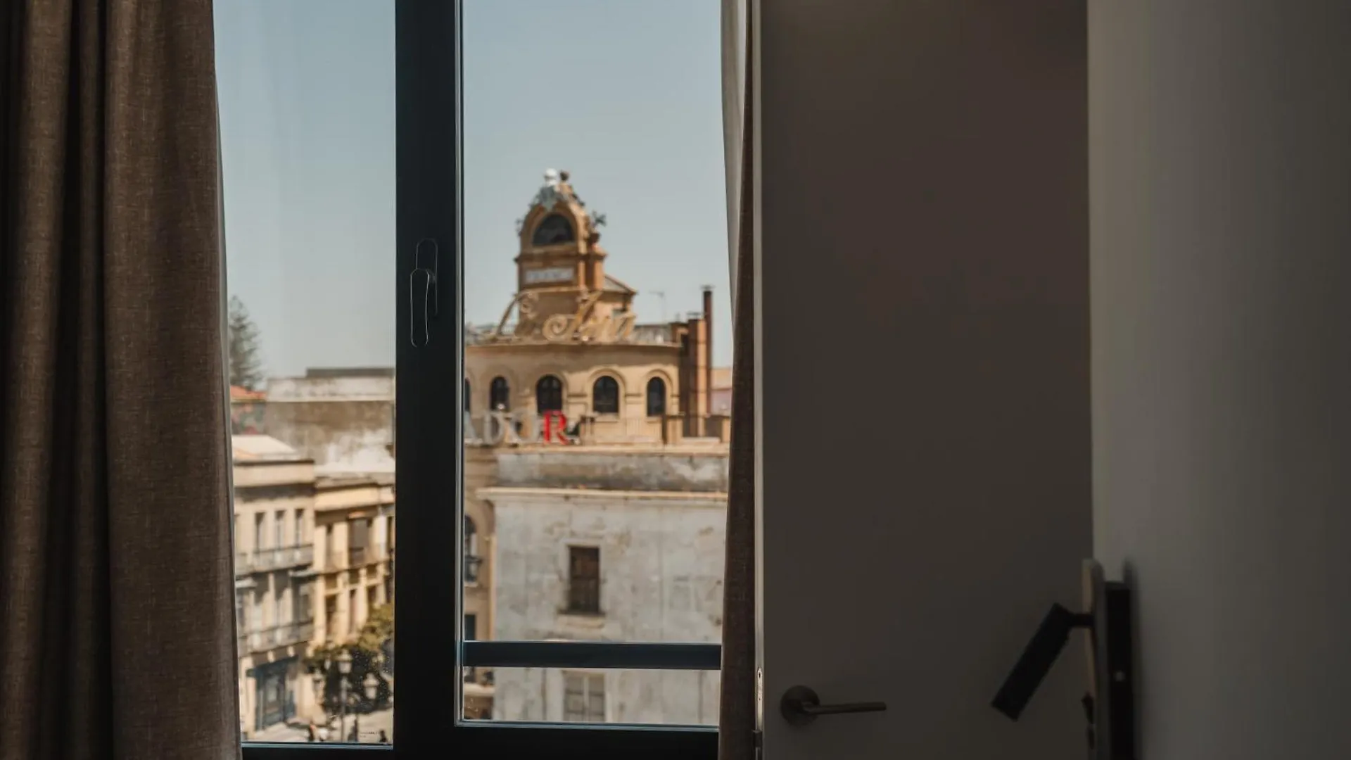 Eszentrico Suites Jerez Χέρεζ Ξενοδοχείο με διαμερίσματα