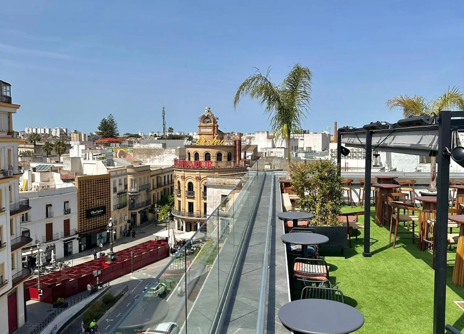 Ξενοδοχείο με διαμερίσματα Eszentrico Suites Jerez Χέρεζ Ισπανία