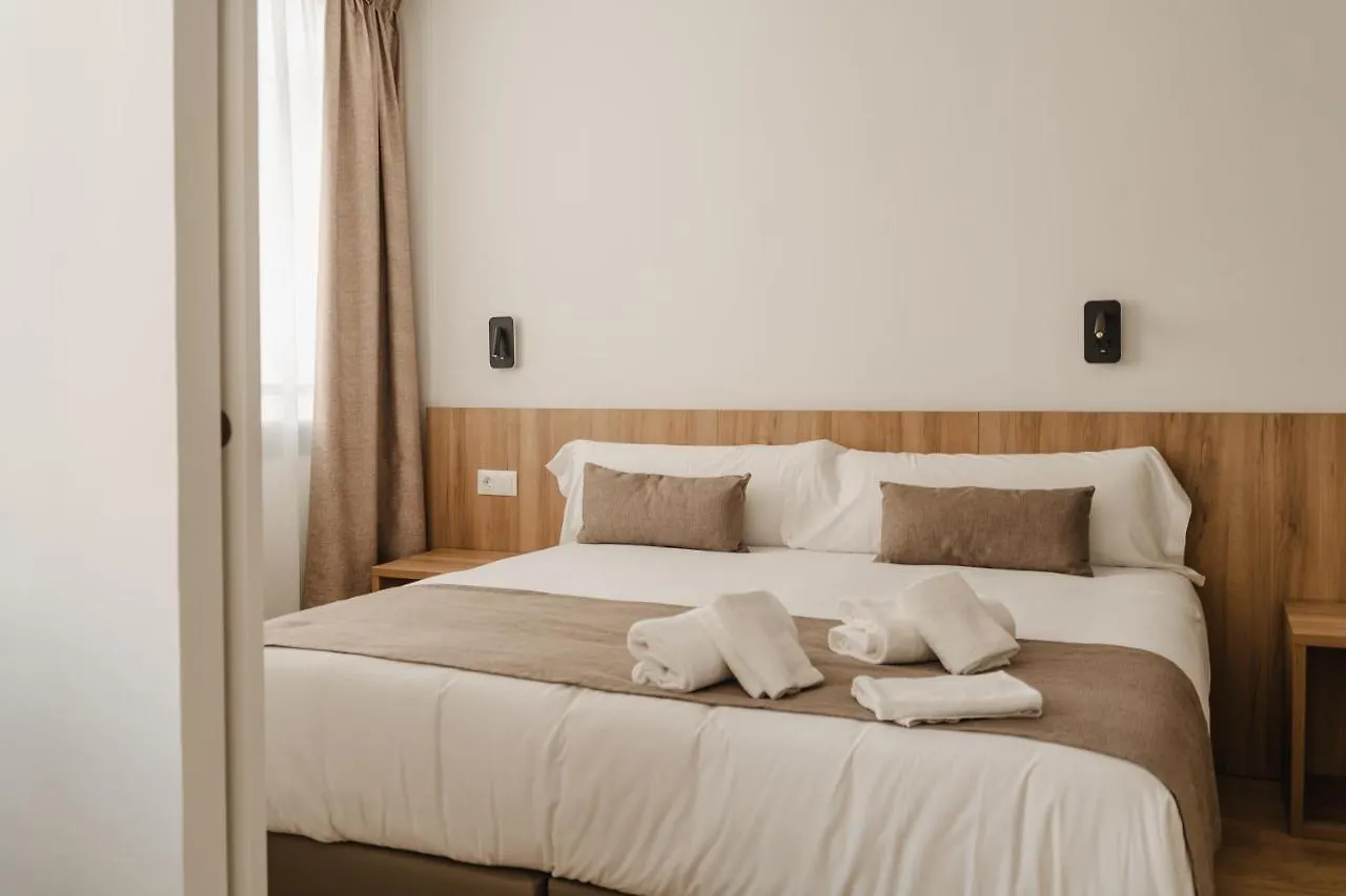アパートホテル Eszentrico Suites Jerez ヘレス