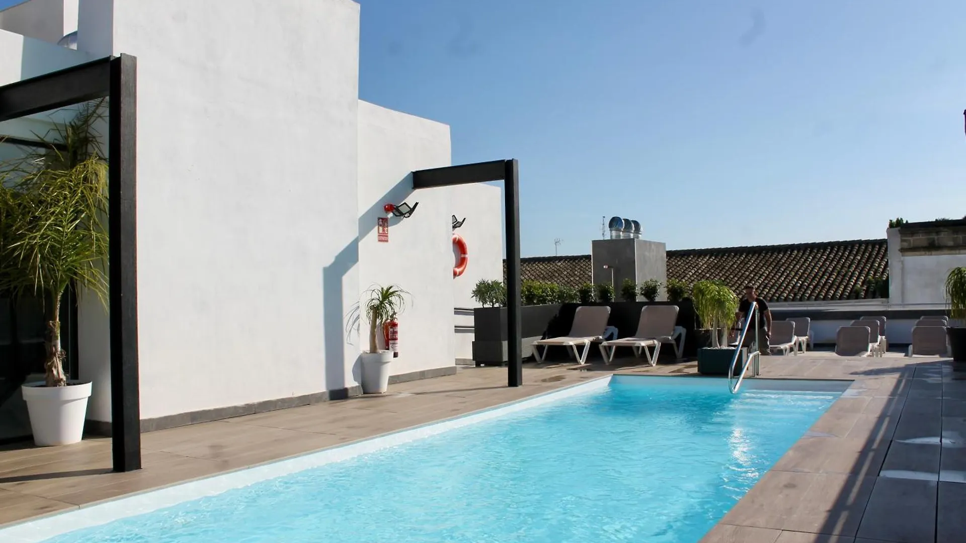 アパートホテル Eszentrico Suites Jerez ヘレス スペイン